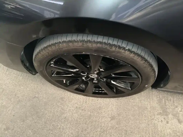 Mazda Axela — Фото автомобиля 22