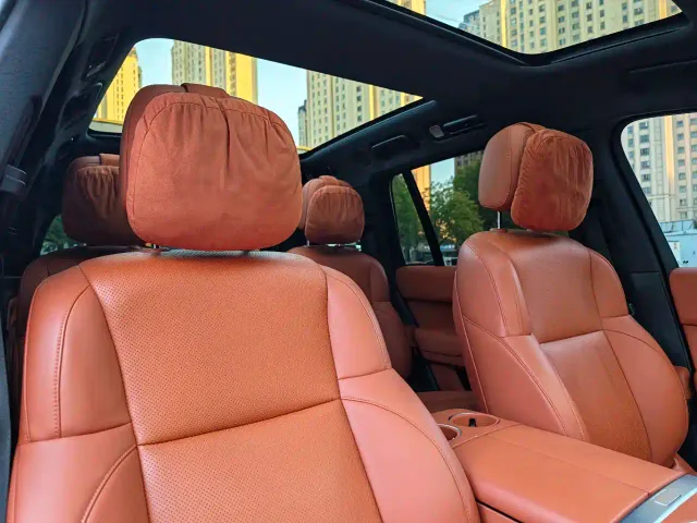 Li Auto L8 — Фото автомобиля 17