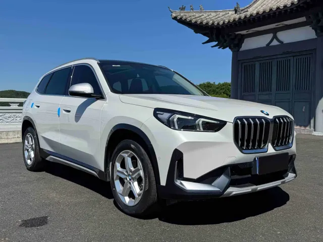 BMW X1 — Фото автомобиля 3