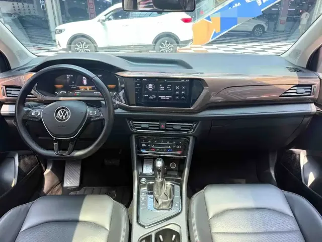Volkswagen Tharu — Фото автомобиля 10