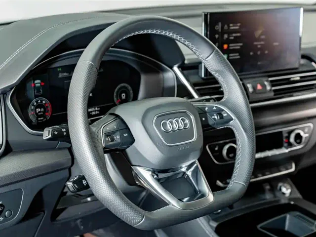 Audi Q5L Sportback — Фото автомобиля 11