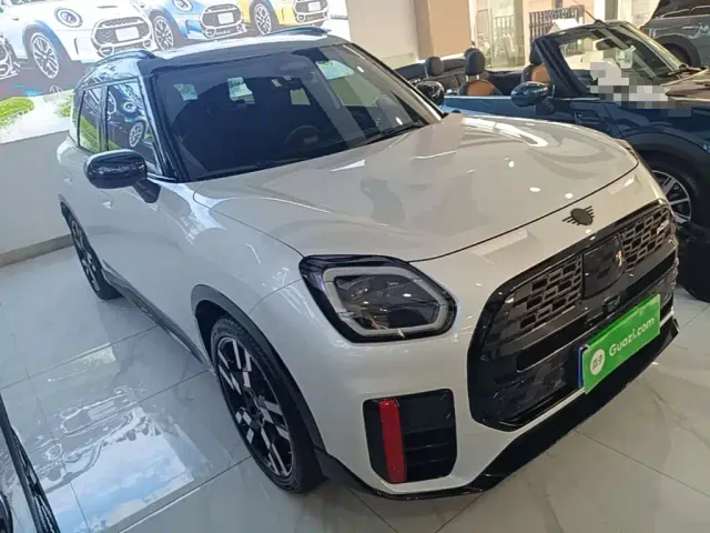 MINI JCW COUNTRYMAN — Фото автомобиля 3