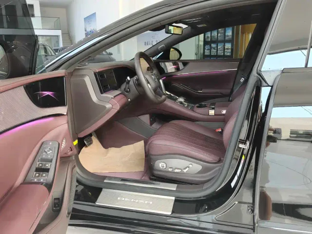Denza Denza Z9GT 2024 Model 1100 AWD Max Edition — Фото автомобиля 14