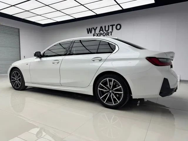 BMW 3 Series — Фото автомобиля 2