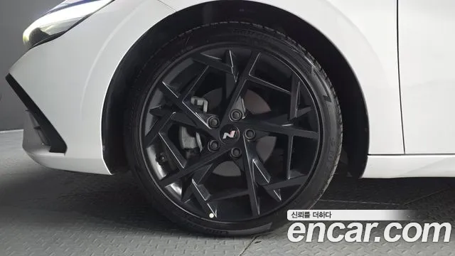 Hyundai Avante CN7 — Фото автомобиля 5
