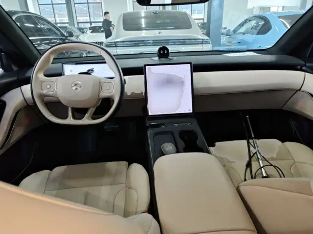 Nio ET5 Touring — Фото автомобиля 9