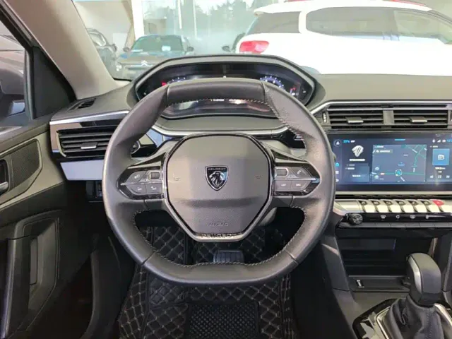 Peugeot 408 — Фото автомобиля 10