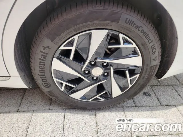 Hyundai Grandeur Grandeur (New) Hybrid — Фото автомобиля 19