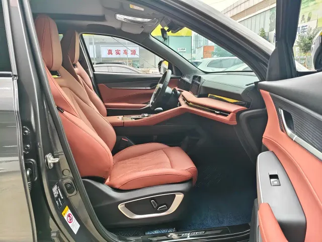 Changan CS75 Plus — Фото автомобиля 8