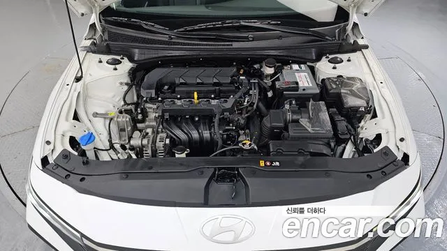Hyundai Avante — Фото автомобиля 9