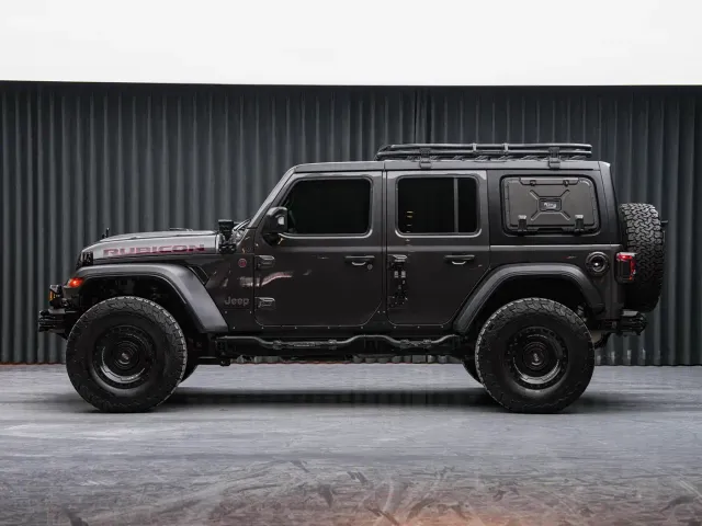 Jeep Wrangler — Фото автомобиля 4