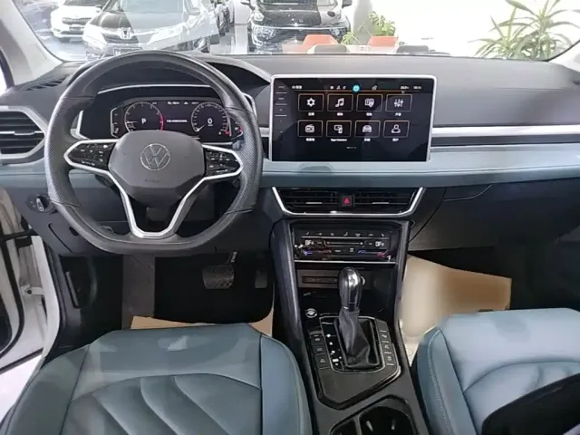 Volkswagen Tharu 2023 300TSI 2WD Moon Premium Edition — Фото автомобиля 9