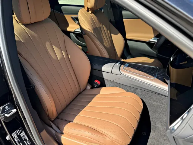 Mercedes-Benz E-Class — Фото автомобиля 15
