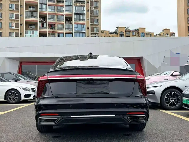 Hongqi H5 — Фото автомобиля 8