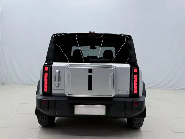 iCAR 03 — Фото автомобиля 13