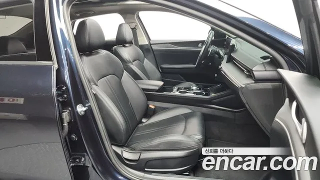 Kia K5 Новый K5 3 поколение 2.0 LPi(Для проката) — Фото автомобиля 11