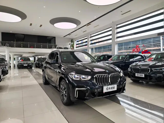 BMW X5 — Фото автомобиля 2