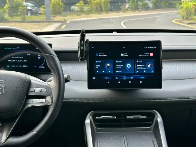 BYD Qin PLUS — Фото автомобиля 21