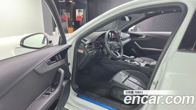 Audi A4 45 TFSI quattro Premium — Фото автомобиля 10