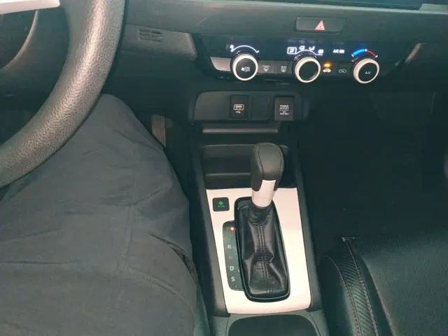 Honda Fit — Фото автомобиля 13