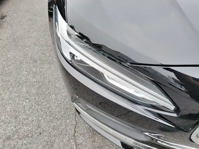 Volvo S90 — Фото автомобиля 10