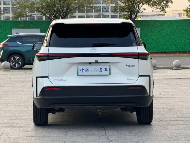 Toyota BoZhi 3X — Фото автомобиля 15