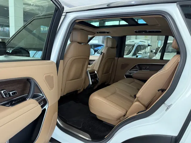 Land Rover Range Rover — Фото автомобиля 8