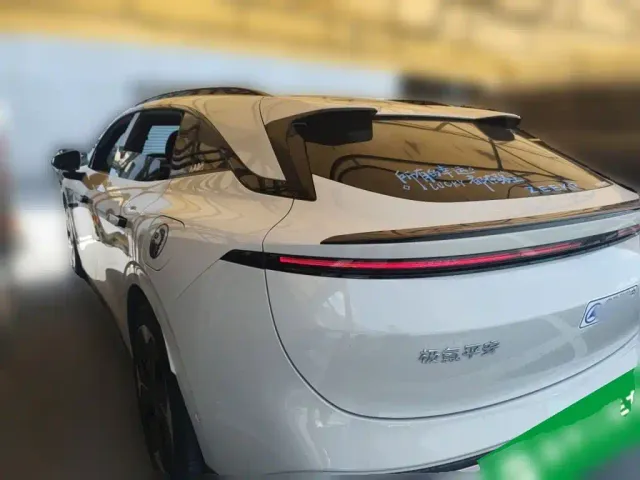 Zeekr 007 GT — Фото автомобиля 24