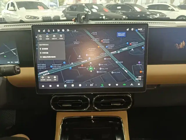 Leapmotor C01 — Фото автомобиля 12