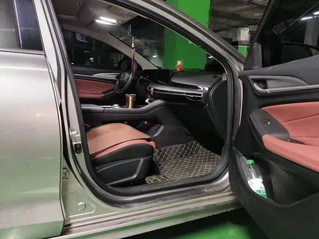 Changan Eado — Фото автомобиля 10