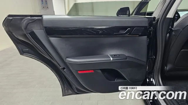 Hyundai Grandeur GN7 — Фото автомобиля 14