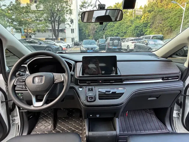 Honda Odyssey — Фото автомобиля 5