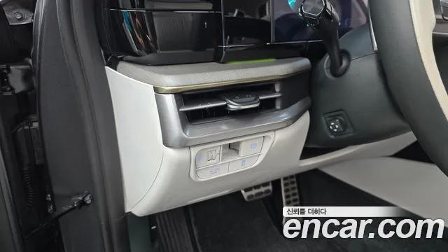 Hyundai Grandeur GN7 — Фото автомобиля 26