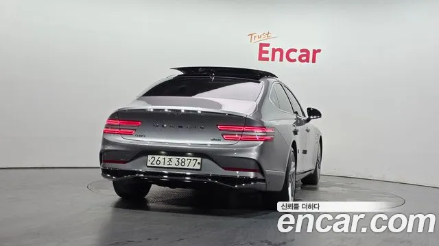 Genesis G80 Бензин 3.5 турбо AWD — Фото автомобиля 3