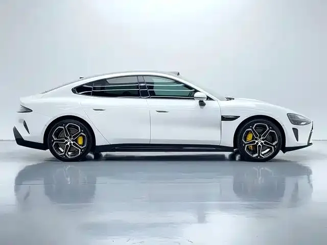 Xiaomi SU7 — Фото автомобиля 9