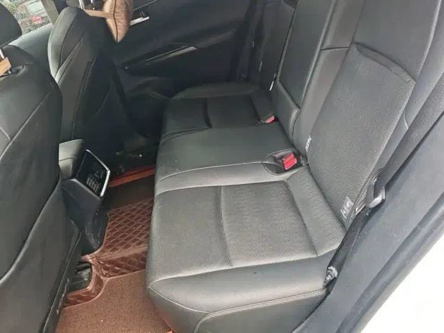 Toyota Venza — Фото автомобиля 16