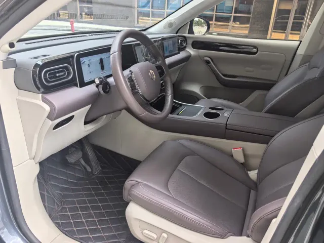 Leapmotor Leapmotor C11 2023 Pure Electric 500 Smart Edition — Фото автомобиля 6