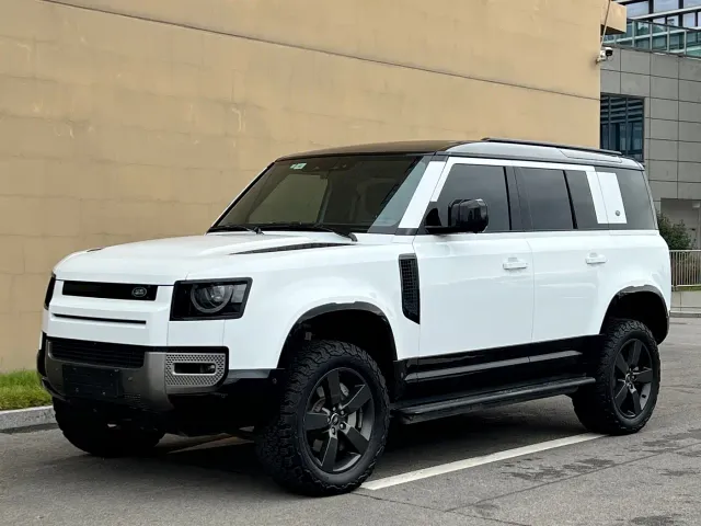 Фотография автомобиля — Land Rover Defender