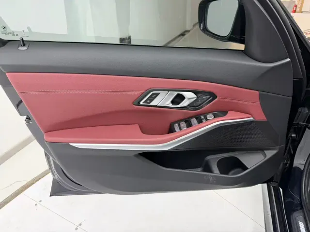BMW 3 Series — Фото автомобиля 15