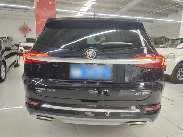 Buick Enclave — Фото автомобиля 5
