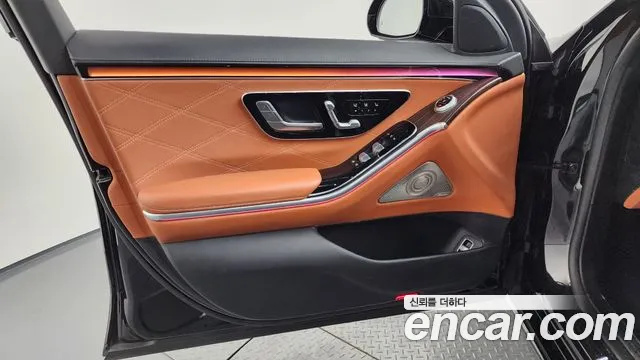 Mercedes-Benz S-Class — Фото автомобиля 18