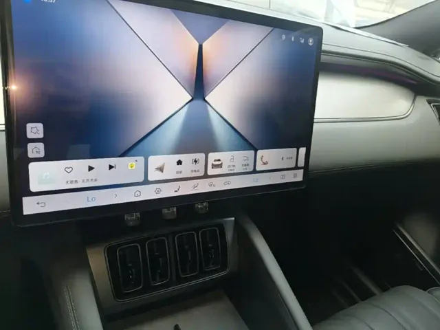 BYD Song L EV — Фото автомобиля 12