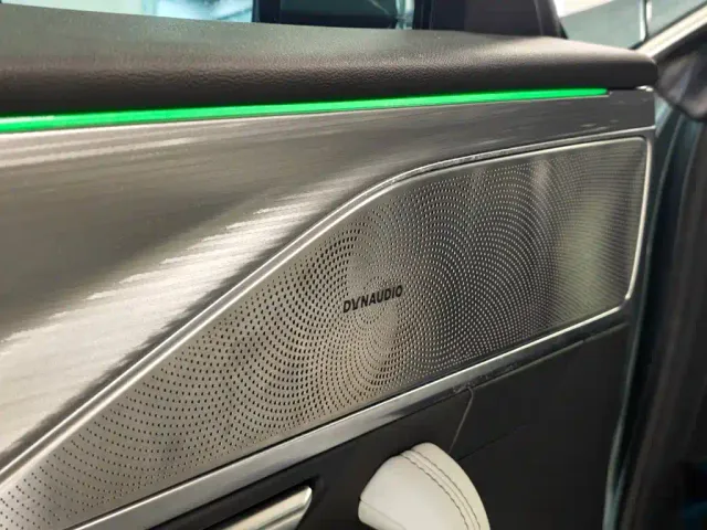 Xpeng P7 — Фото автомобиля 15