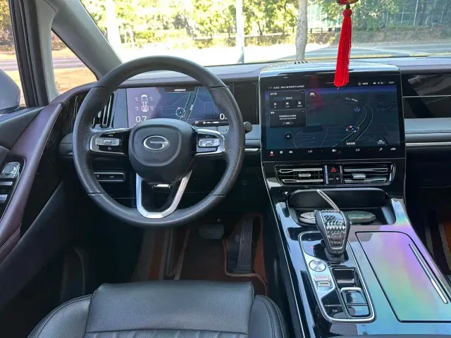 GAC Trumpchi M8 — Фото автомобиля 4