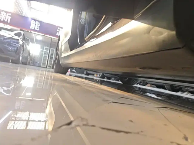 Tesla Model 3 — Фото автомобиля 20