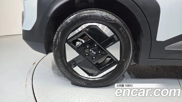 Kia EV3 — Фото автомобиля 21