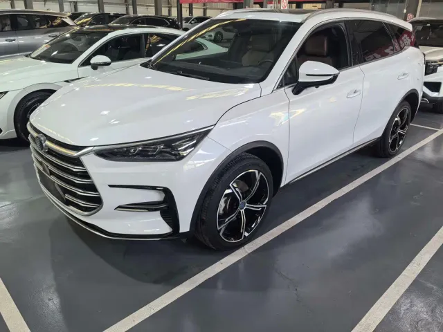 Фотография автомобиля — BYD Tang
