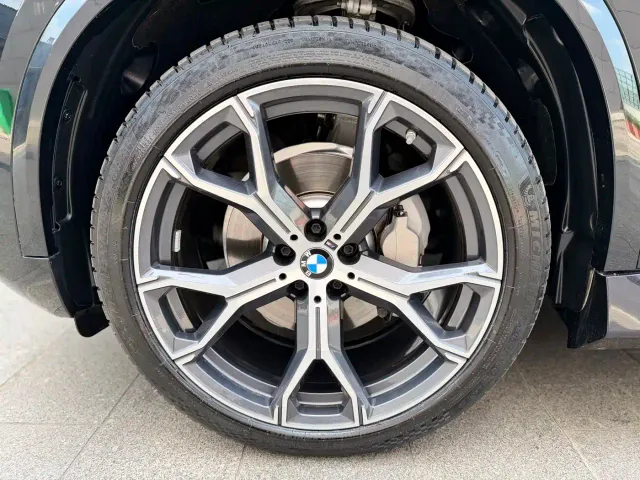 BMW X5 — Фото автомобиля 20