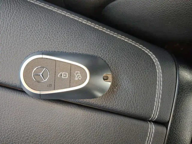 Mercedes-Benz C-Class — Фото автомобиля 16