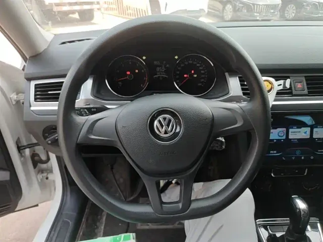 Volkswagen Bora — Фото автомобиля 10